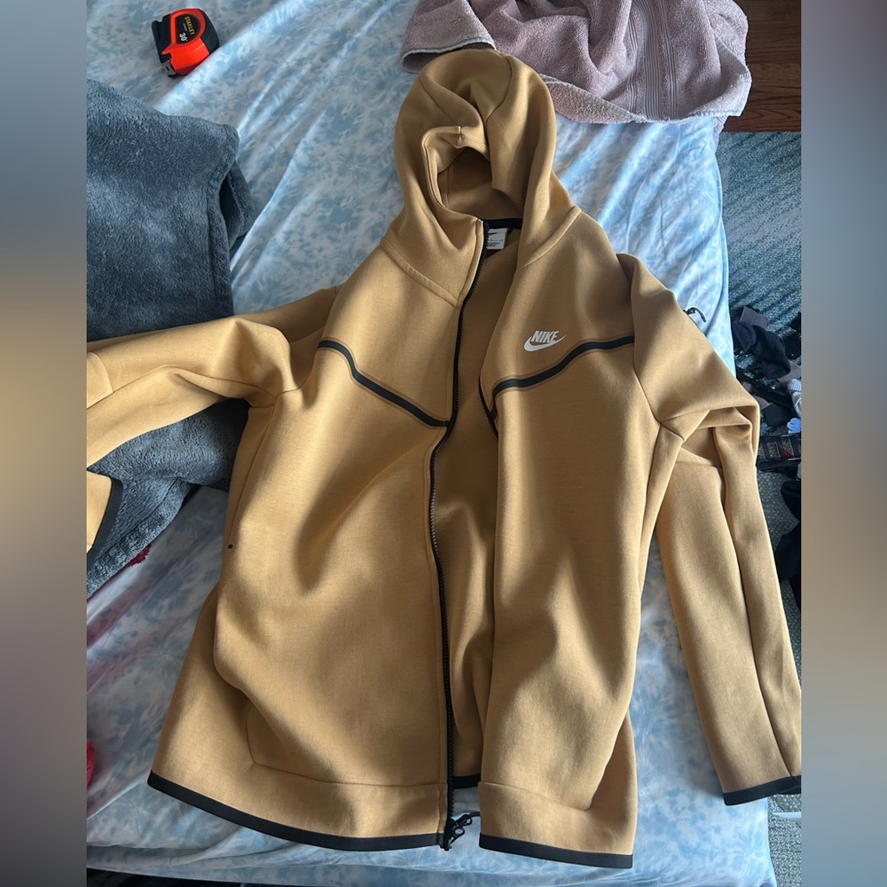 nike tech